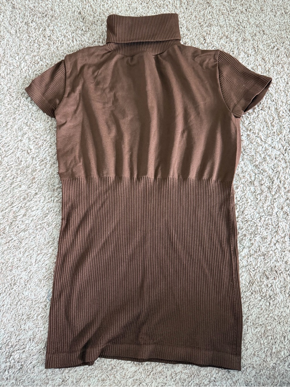 Short Sleeve Turtleneck Ribbed Knit Top - Brown
